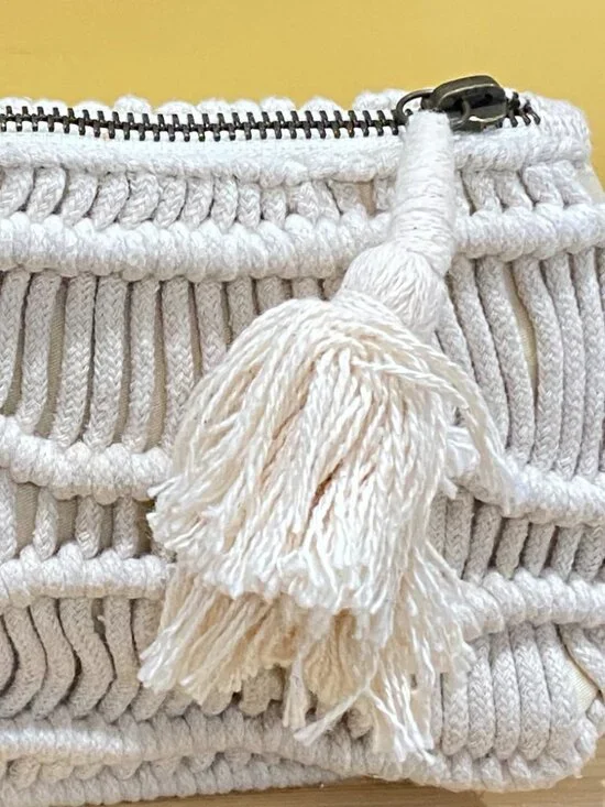 Universal Thread Macrame Woven Clutch Pouch Cream Boho with Tassel - Picture 5 of 6